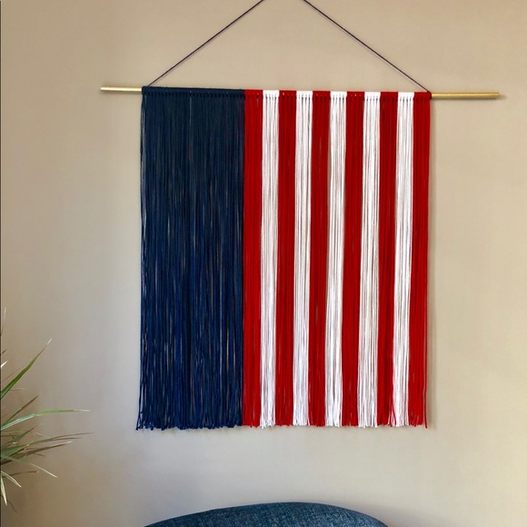 American Flag Yarn Wall Hanging - Picture 4 of 7